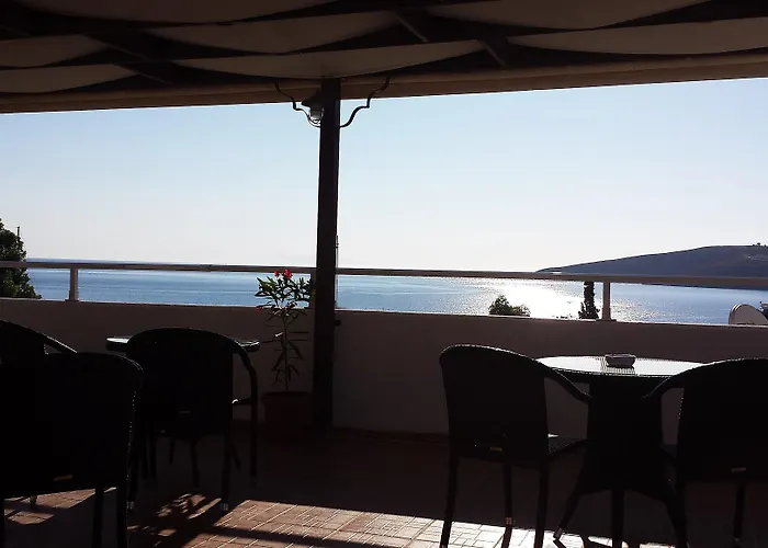 Apollo Lägenhet Livadia (Tilos)