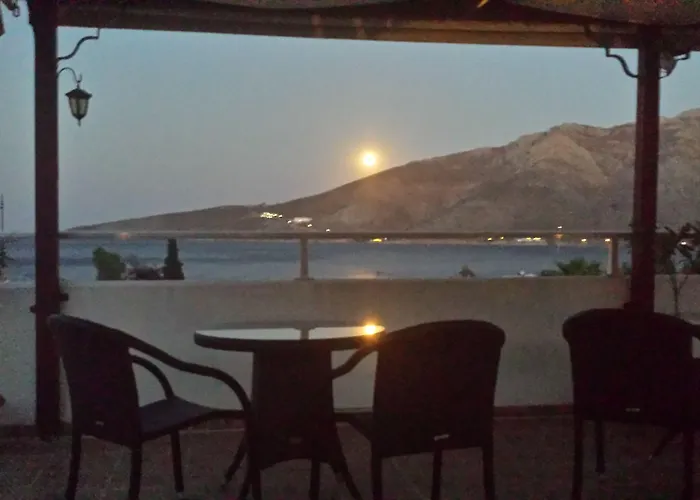 Apollo Livadia (Tilos)