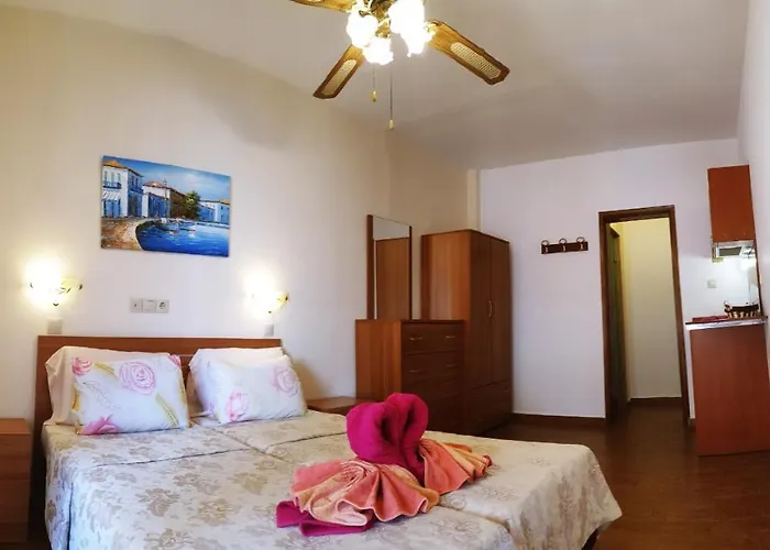 Apollo * Livadia (Tilos)