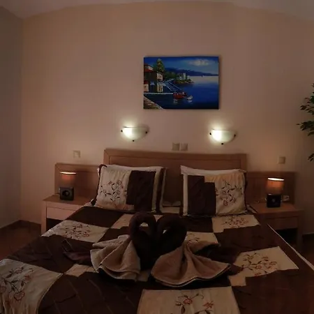 Apollo * Livadia (Tilos)