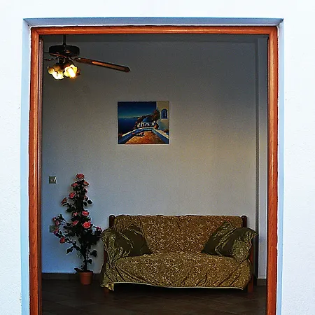 Apollo Livadia (Tilos)