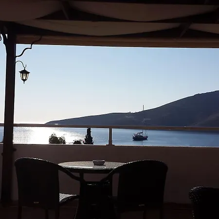 Apollo * Livadia (Tilos)