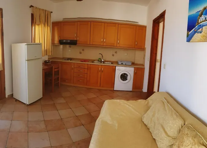 Apollo Livadia (Tilos)