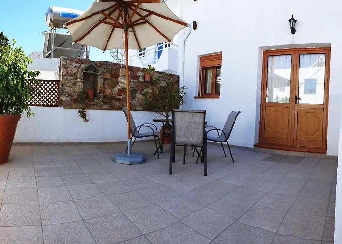 Apollo * Livadia (Tilos)