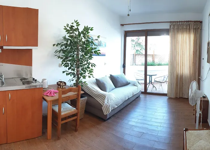 Apollo Livadia (Tilos)